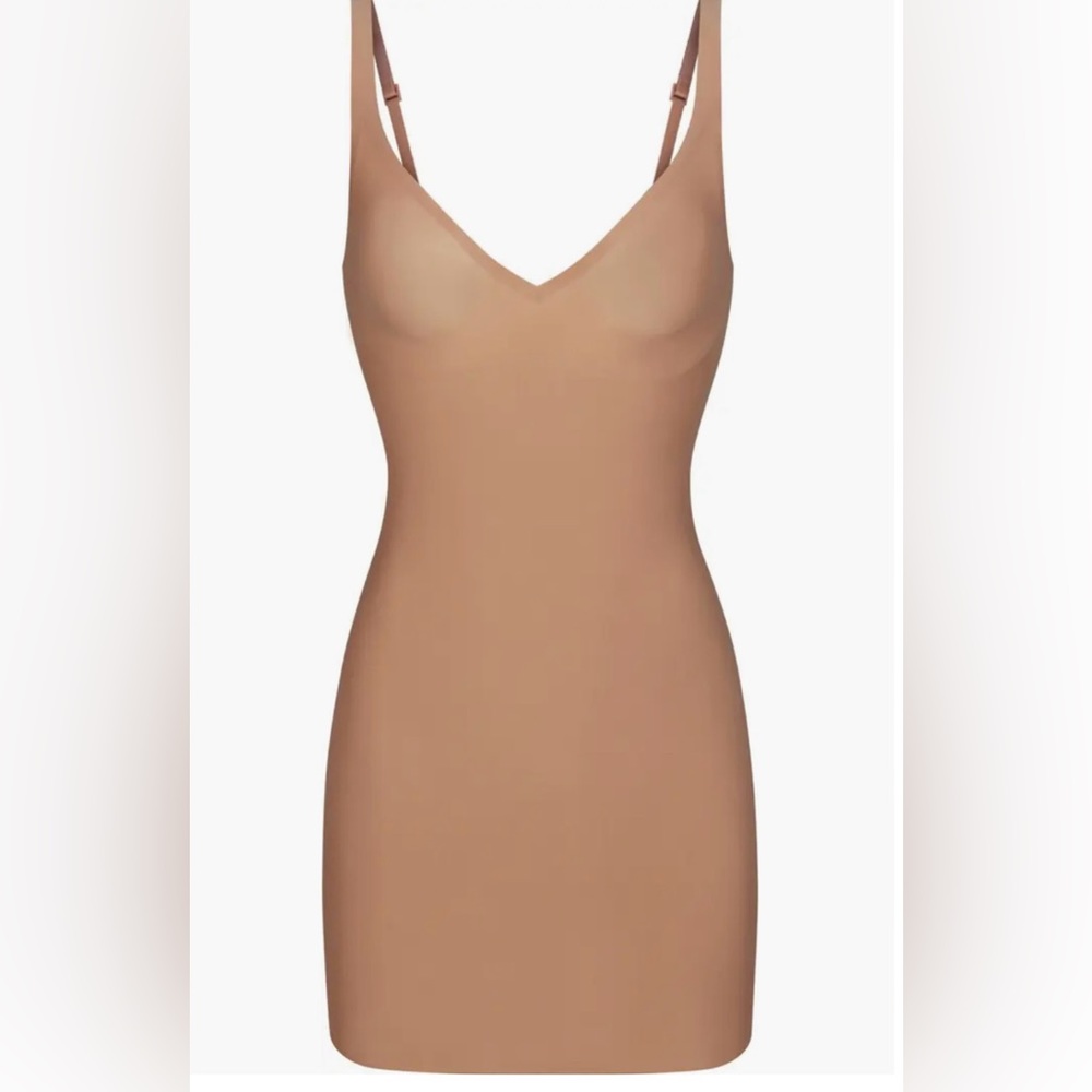 Foundations Molded Cup Slip